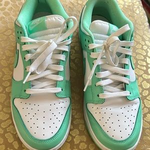 Mint green Nike women Dunk low